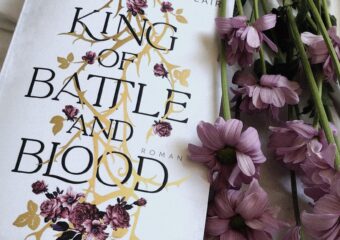Buchrezension: King of Battle and Blood von Scarlett St. Clair